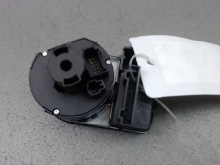 INTERIEUR COMMANDE PHARES AUDI A1