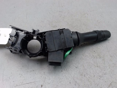 COMMANDE ECLAIRAGE TOYOTA VERSO 2010-