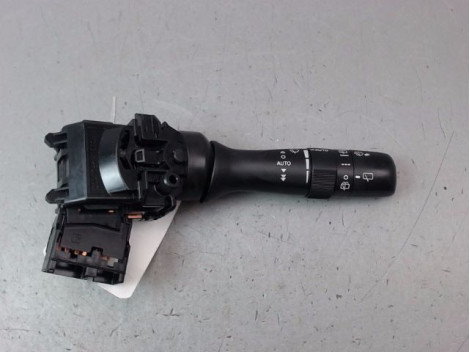 COMMANDE ESSUIE GLACE TOYOTA VERSO 2010-
