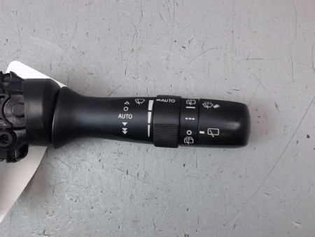 COMMANDE ESSUIE GLACE TOYOTA VERSO 2010-