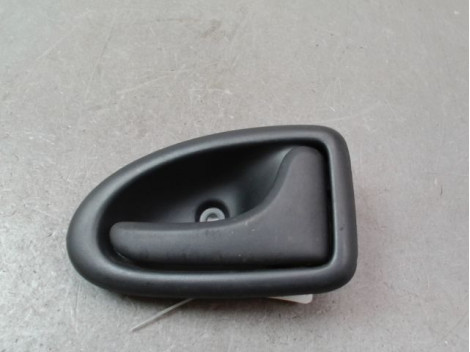 POIGNEE INTERIEURE PORTE AVANT DROIT RENAULT CLIO CAMPUS II Phase 1 2006-2009