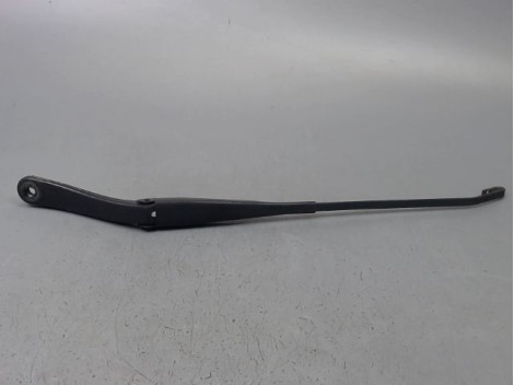 BRAS ESSUIE-GLACE AVANT GAUCHE DACIA SANDERO I 2008-2012