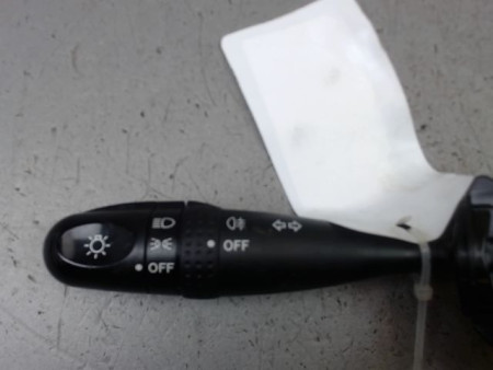 COMMANDE ECLAIRAGE SUZUKI SWIFT III 2005-2011